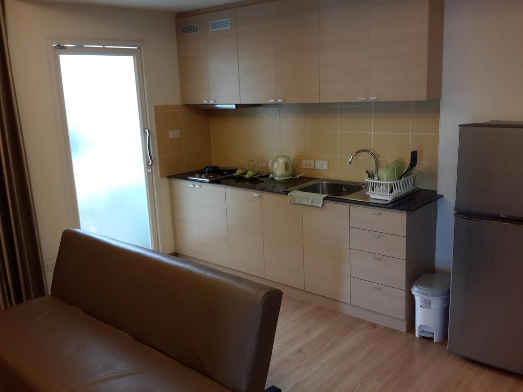 Patitta Apartment Чиангмай Номер фото