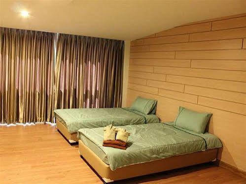 Patitta Apartment Чиангмай Экстерьер фото